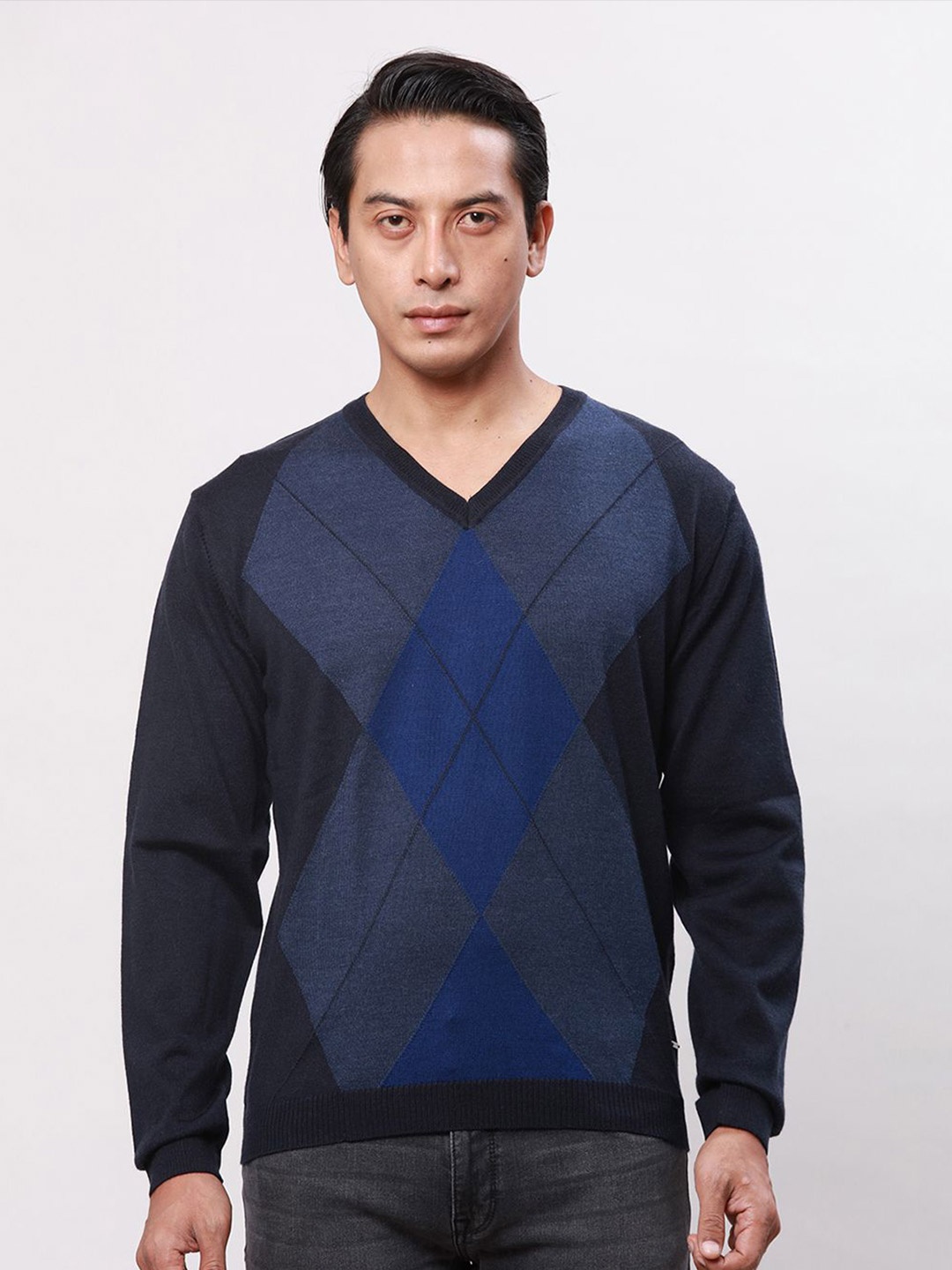

Park Avenue Men Argyle Printed Pullover, Blue