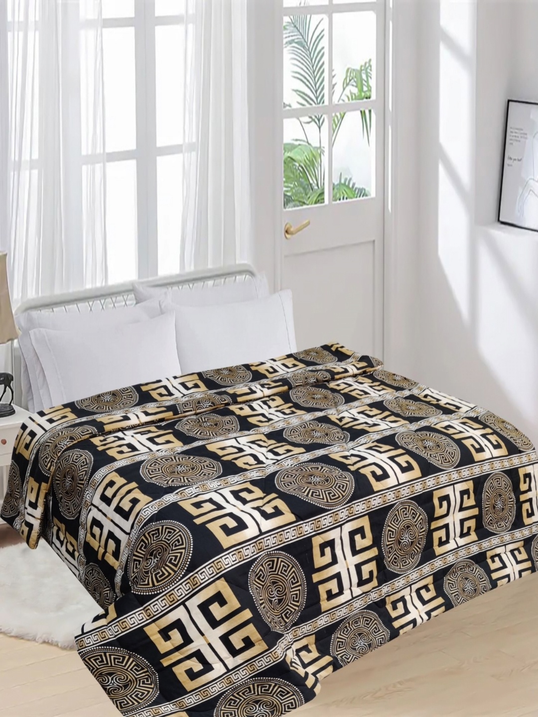 

Supreme Home Collective Black & Beige AC Room 300 GSM Double Bed Comforter