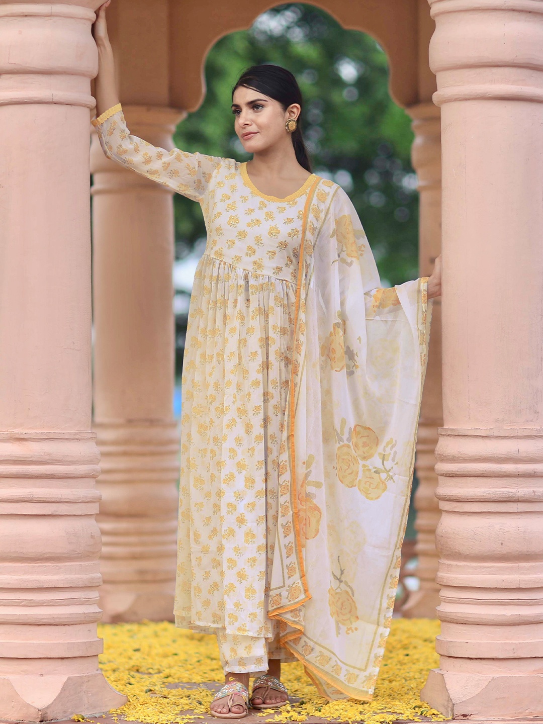

Libas Floral Printed Round Neck A-Line Kurta with Palazzos & Dupatta, Off white