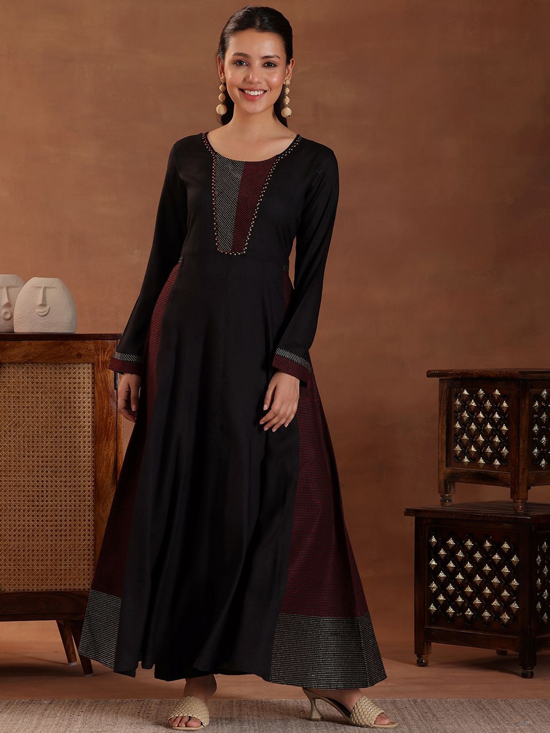 

Libas Panelled Thread Work Pure Cotton A-Line Kurta With Trousers, Black