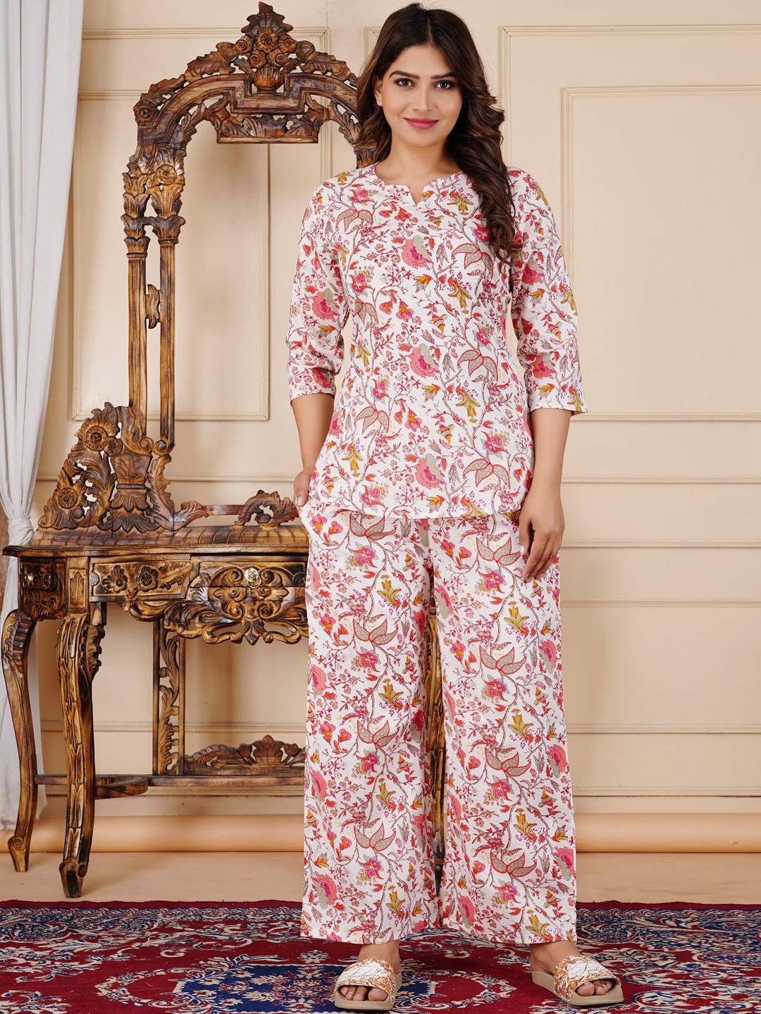 

RAJPUTANA CAMISA Floral Printed Cotton Tunic With Trousers, Red