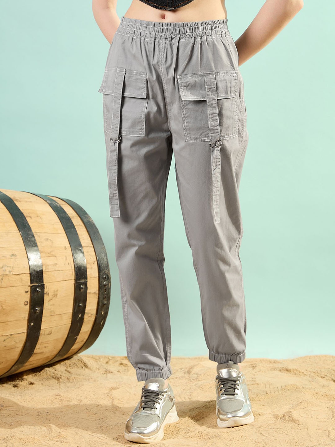 

STYLECAST X KASSUALLY Women Solid Jogger Trousers, Grey