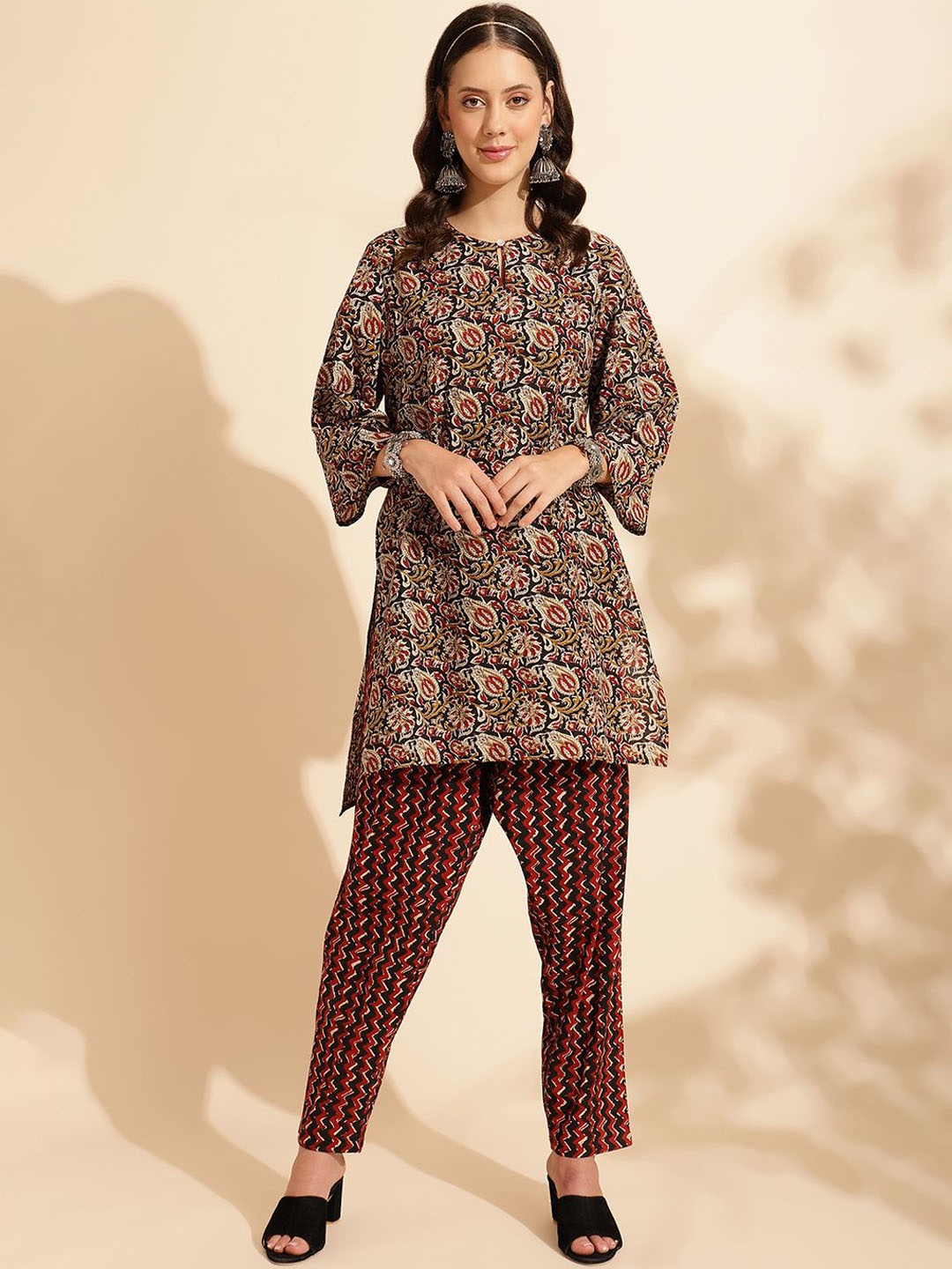 

KALINI Printed Keyhole Neck Pure Cotton Tunic With Trousers, Brown