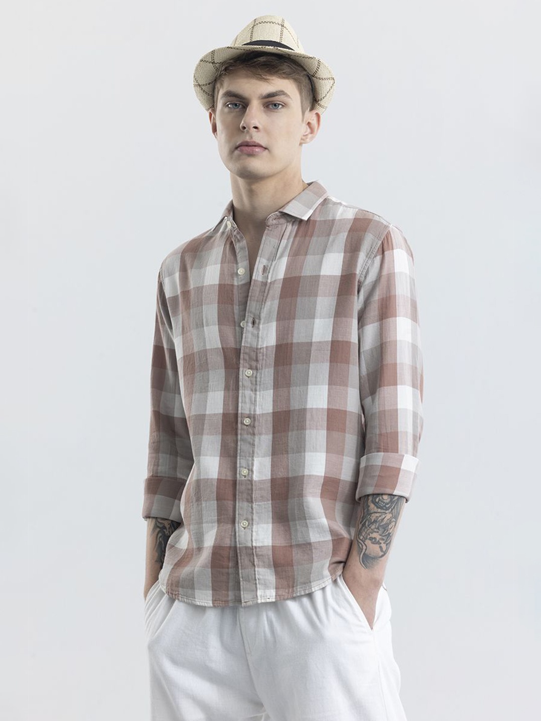 

Snitch Men Tartan Checks Spread Collar Classic Slim Fit Casual Shirt, Brown