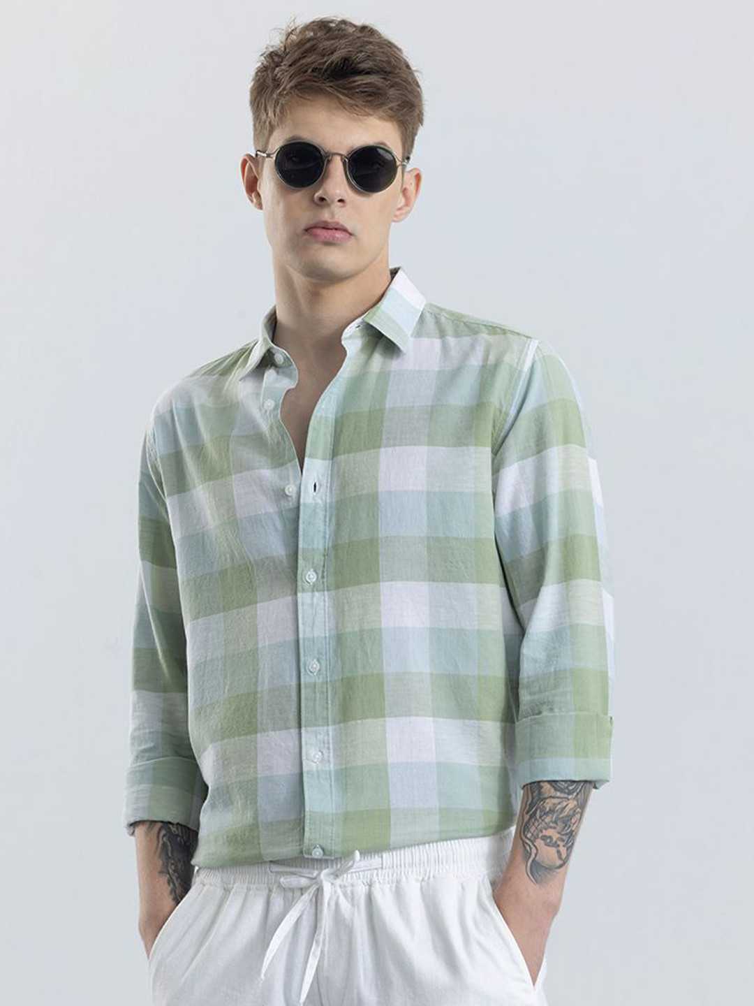 

Snitch Men Gingham Checks Spread Collar Classic Slim Fit Casual Shirt, Green