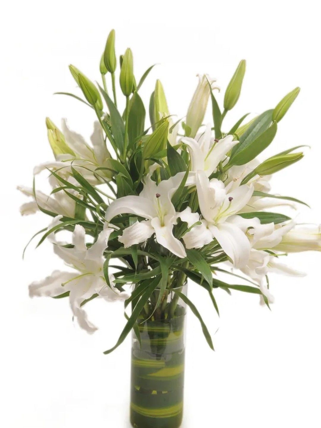 

fnp White & Green 8 Pieces Lily Fresh Flowers Bouquet