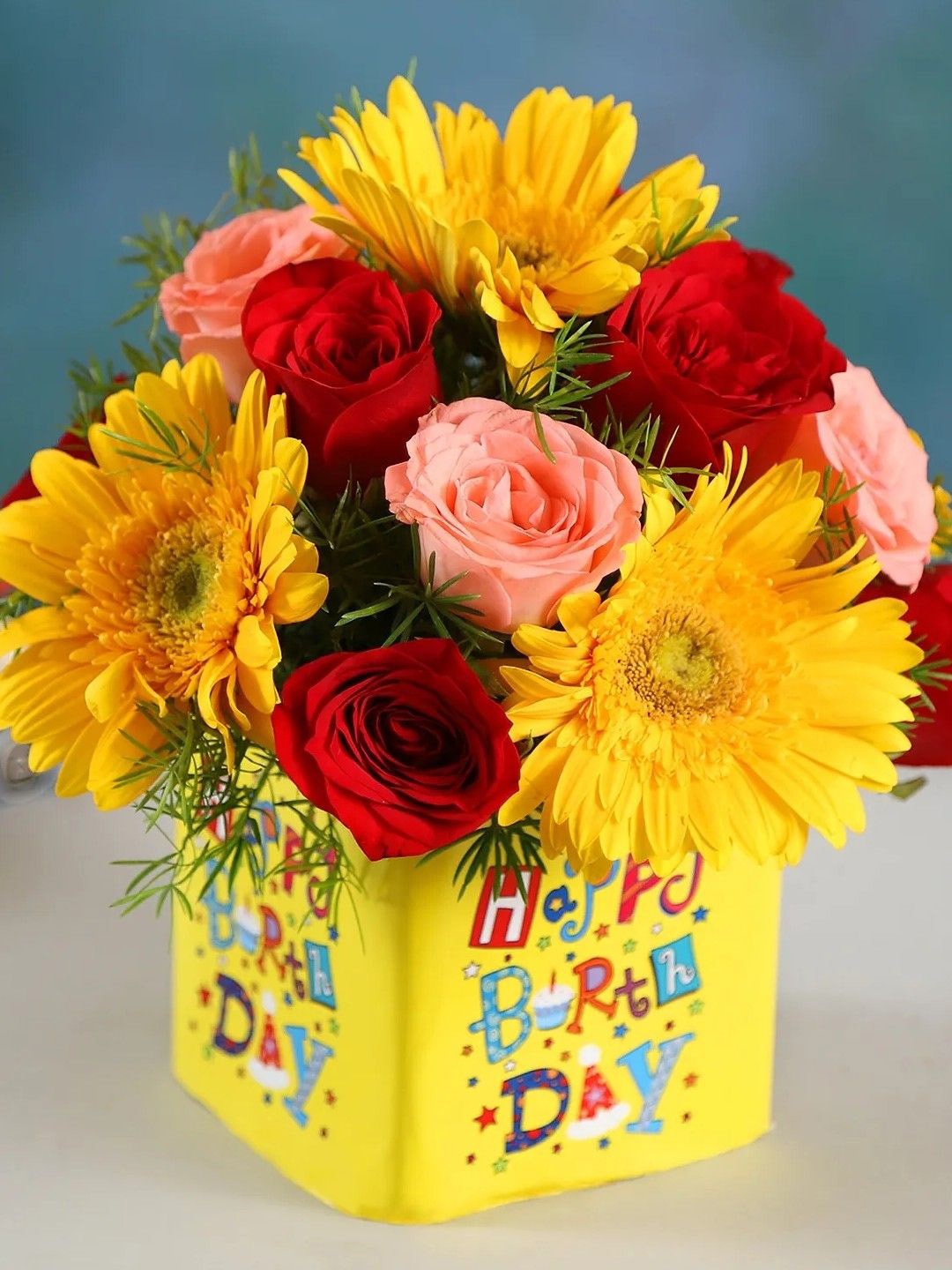 

fnp Red, Pink & Yellow 15 Pieces Fresh Flowers
