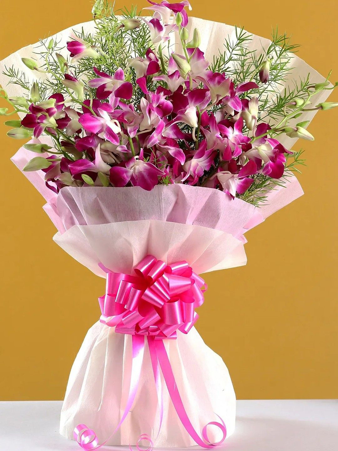 

fnp Purple & Green 10 Pieces Orchids Fresh Flowers Bouquet
