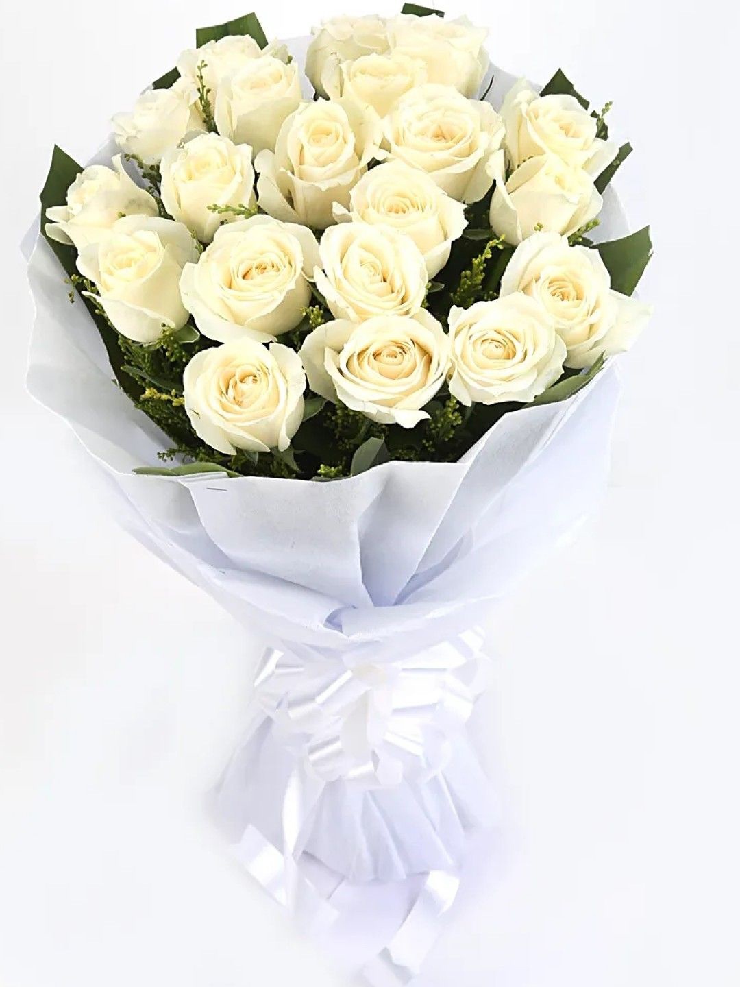 

fnp White & Green 20 Pieces Roses Fresh Flowers Bouquet