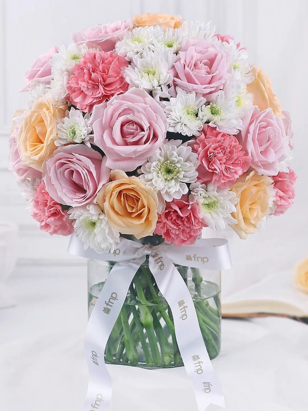 

fnp Pink & Yellow 20 Pieces Mixed Fresh Flowers Vase
