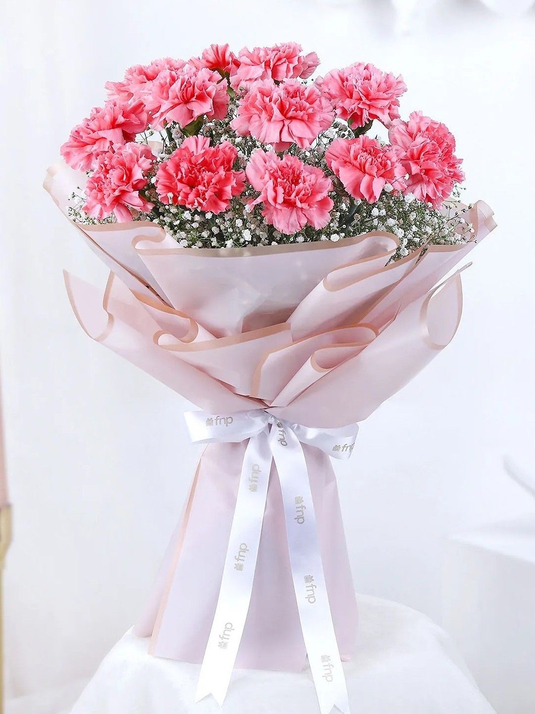 

fnp Pink 15 Pieces Carnations Fresh Flowers Bouquet