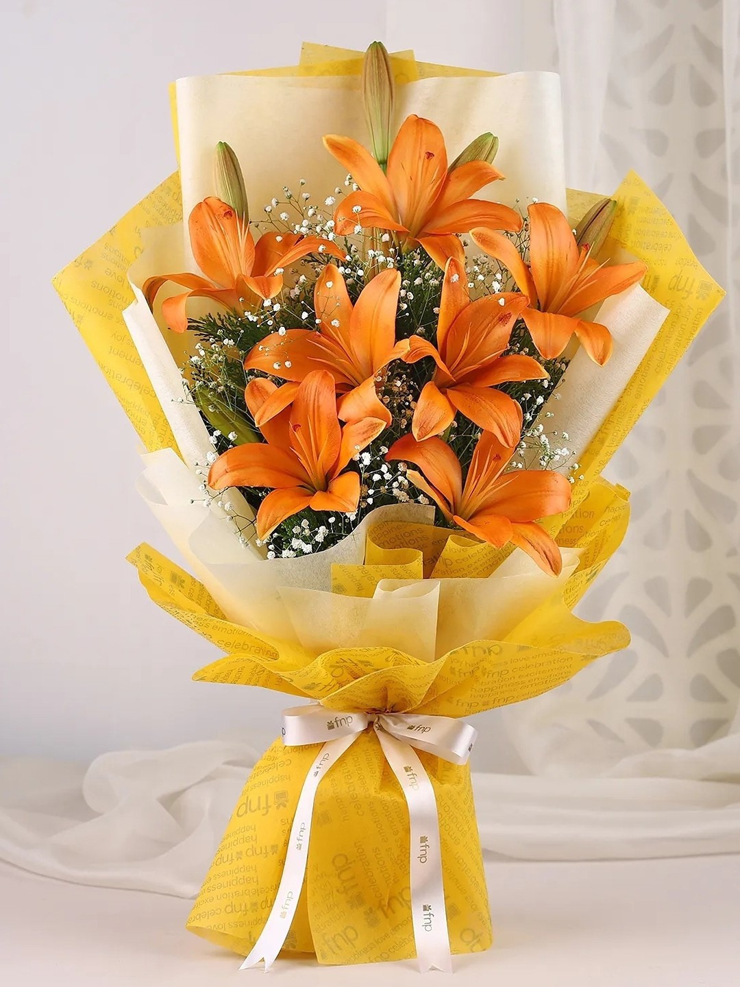 

fnp Orange & Green 18 Pieces Lillies Fresh Flowers Bouquet