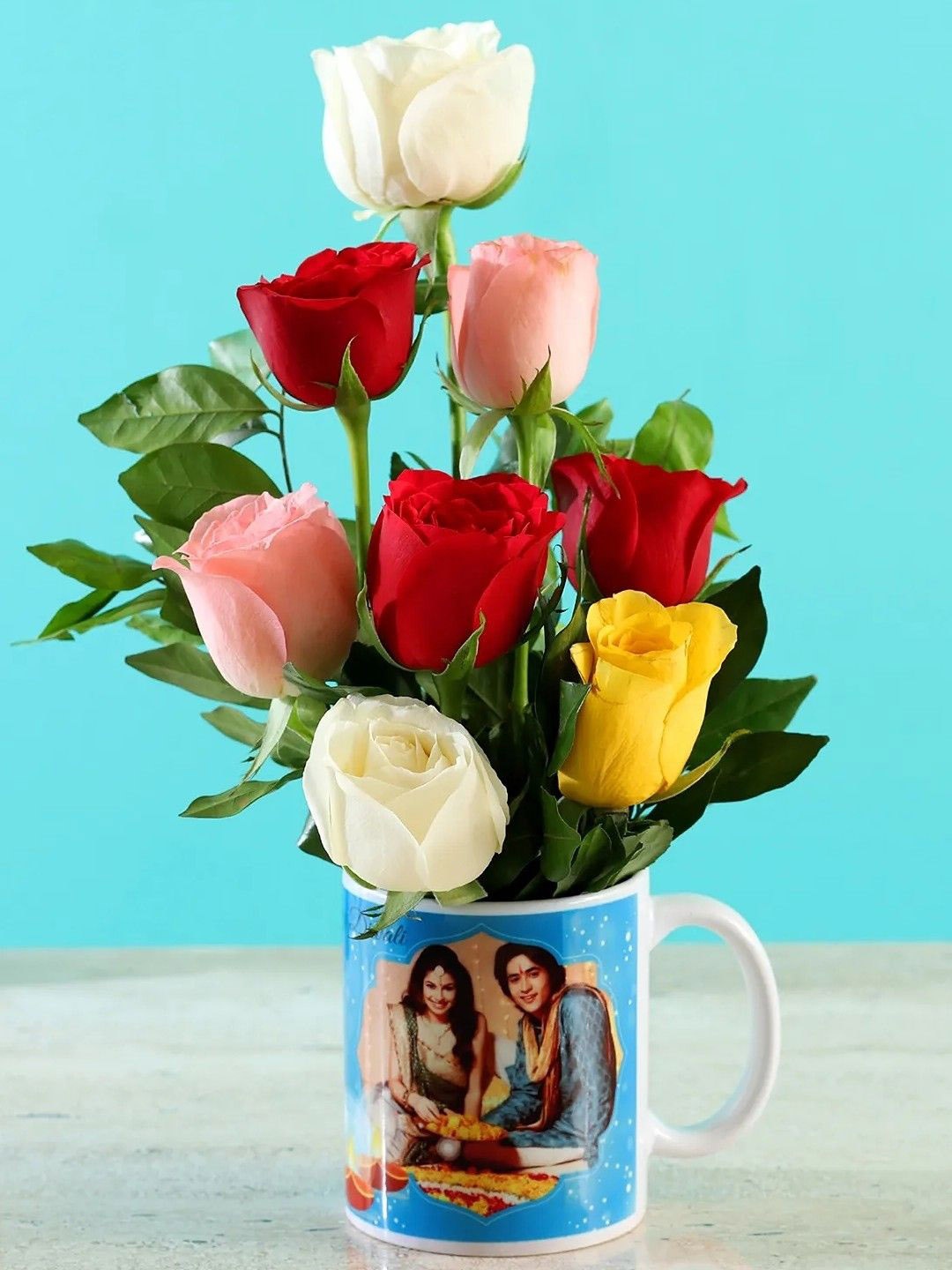

fnp White & Red 8 Pieces Roses Fresh Flowers