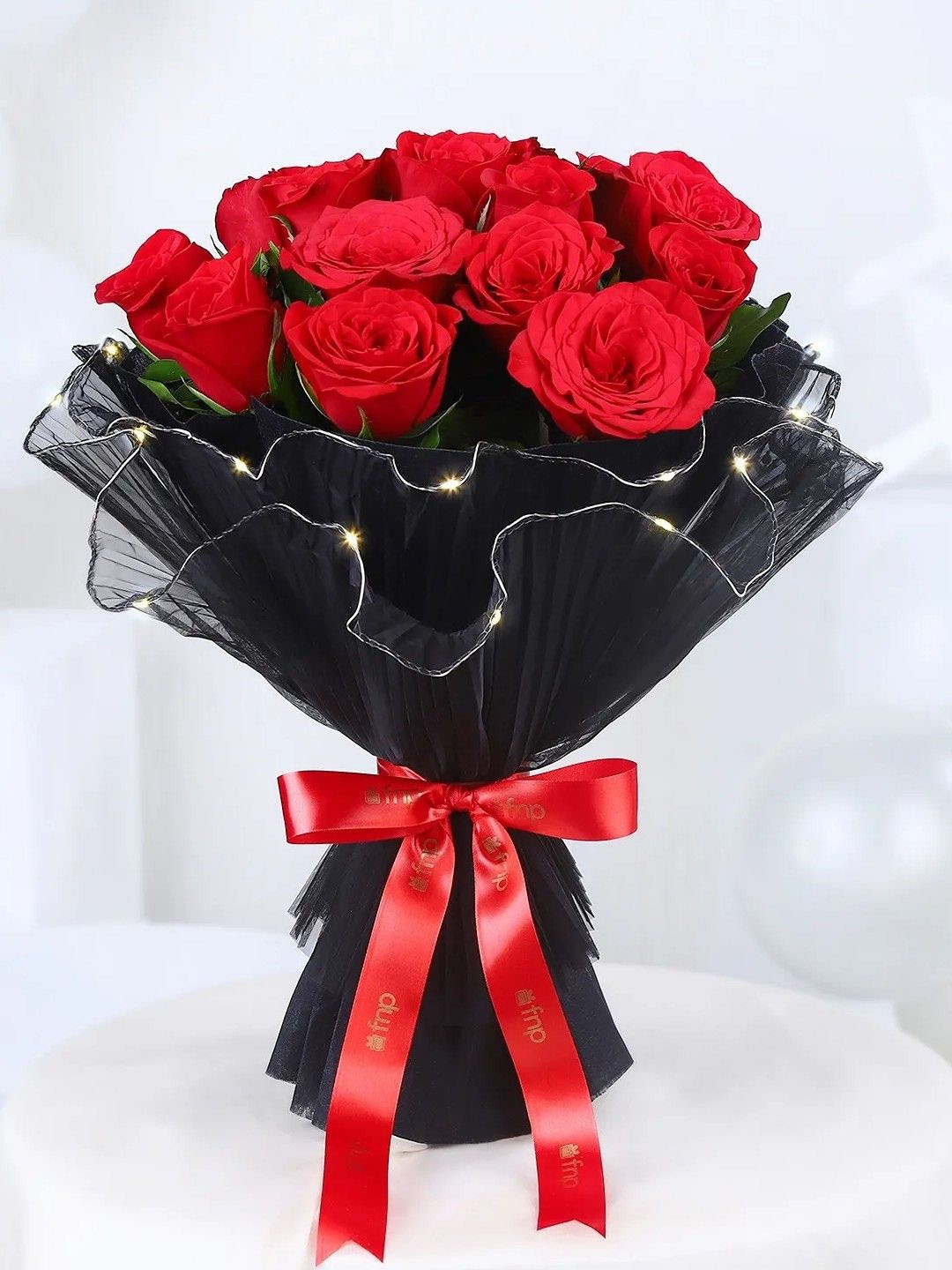 

fnp Red 15 Pieces Roses Fresh Flowers Bouquet