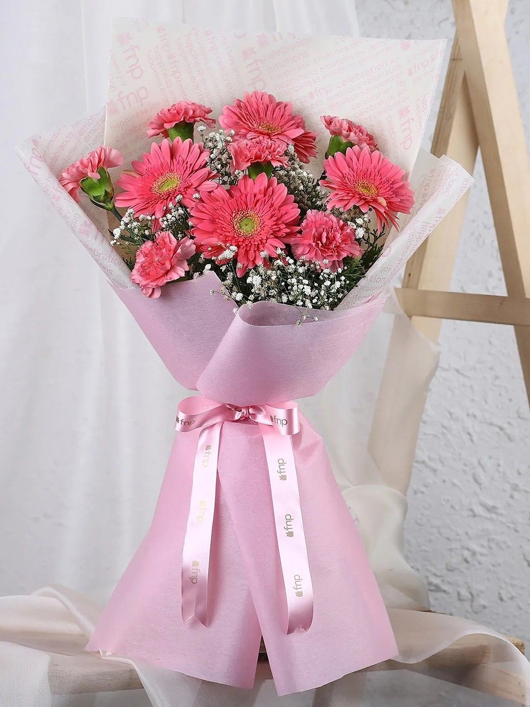 

fnp Pink 10 Pieces Carnations & Gerberas Fresh Flowers Bouquet