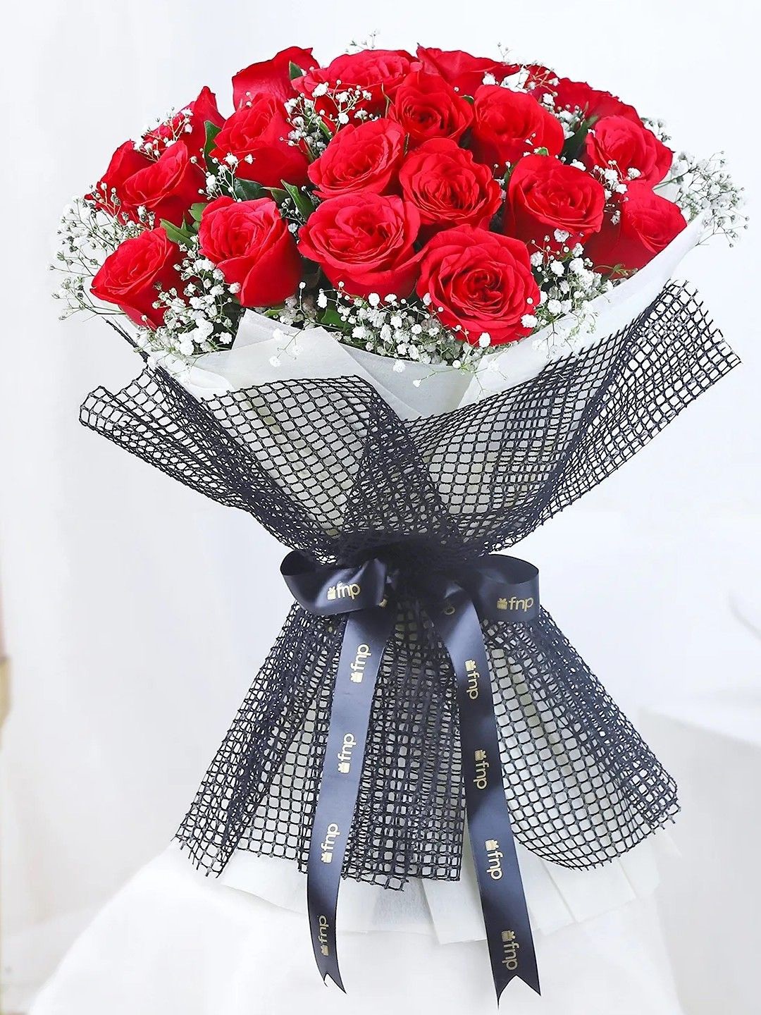 

fnp Red 25-Pcs Roses Fresh Flowers Bouquet