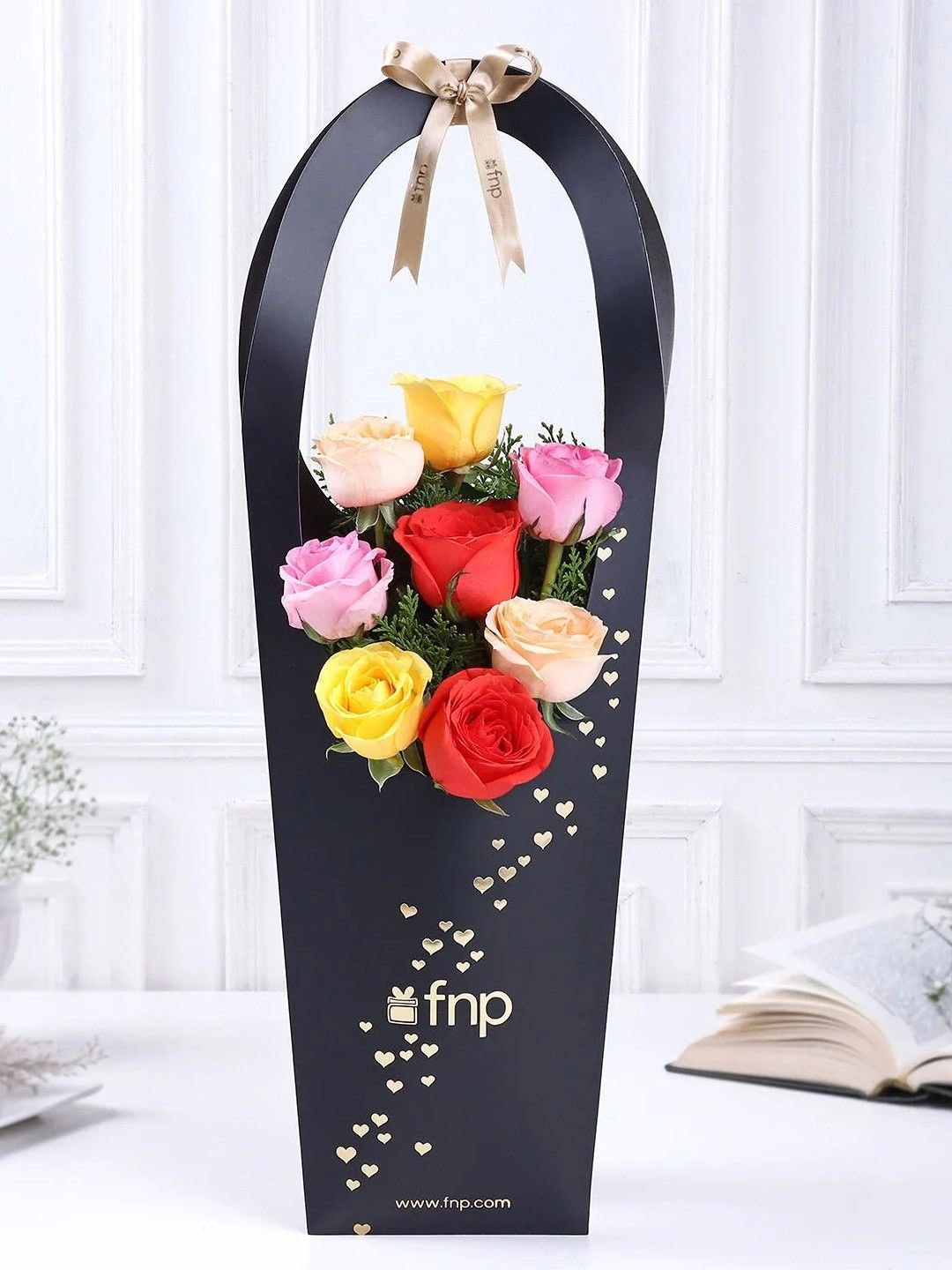 

fnp Red & Pink 8 Pieces Roses Fresh Flowers