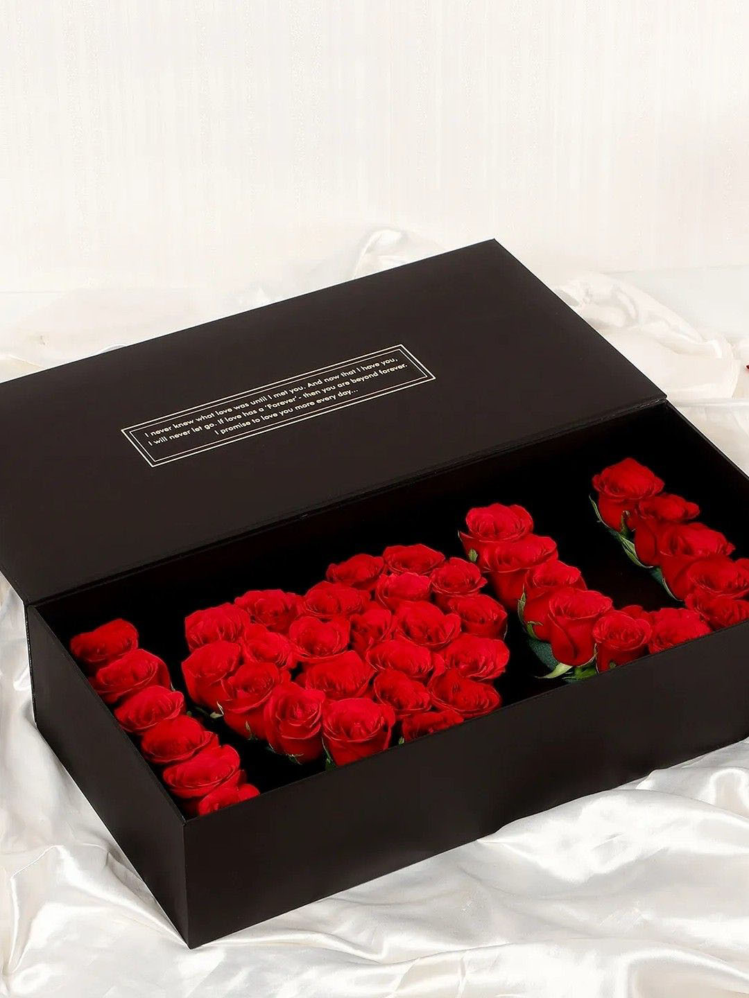

fnp Red 45 Pieces Roses Fresh Flowers Box