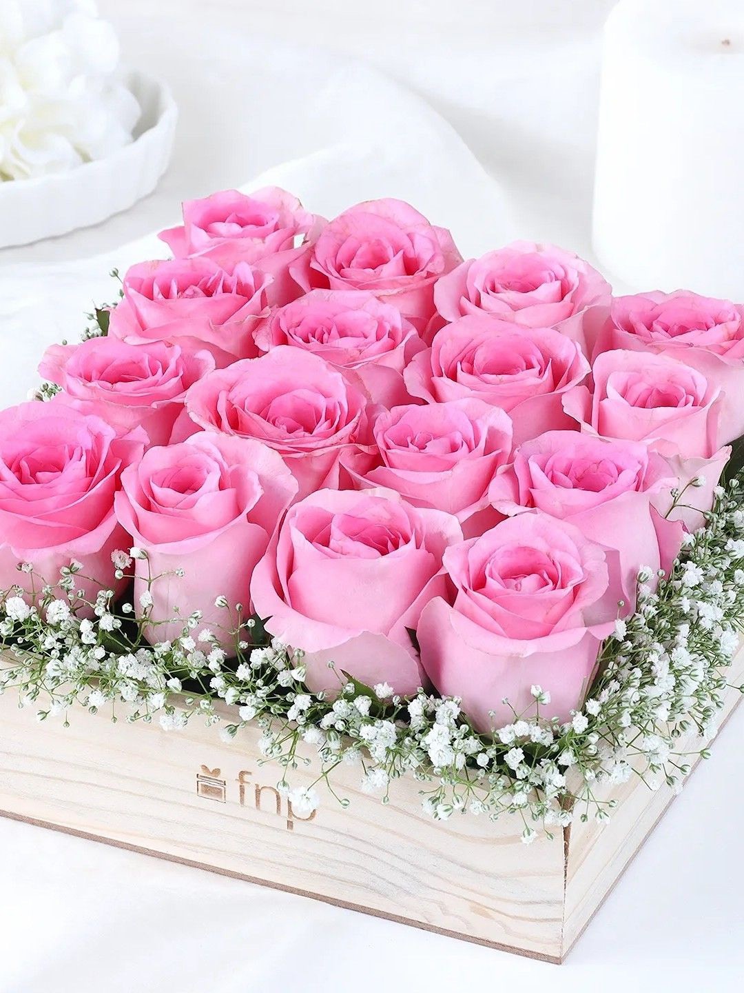 

fnp 16 pieces Roses Fresh Flowers Bouquet, Pink