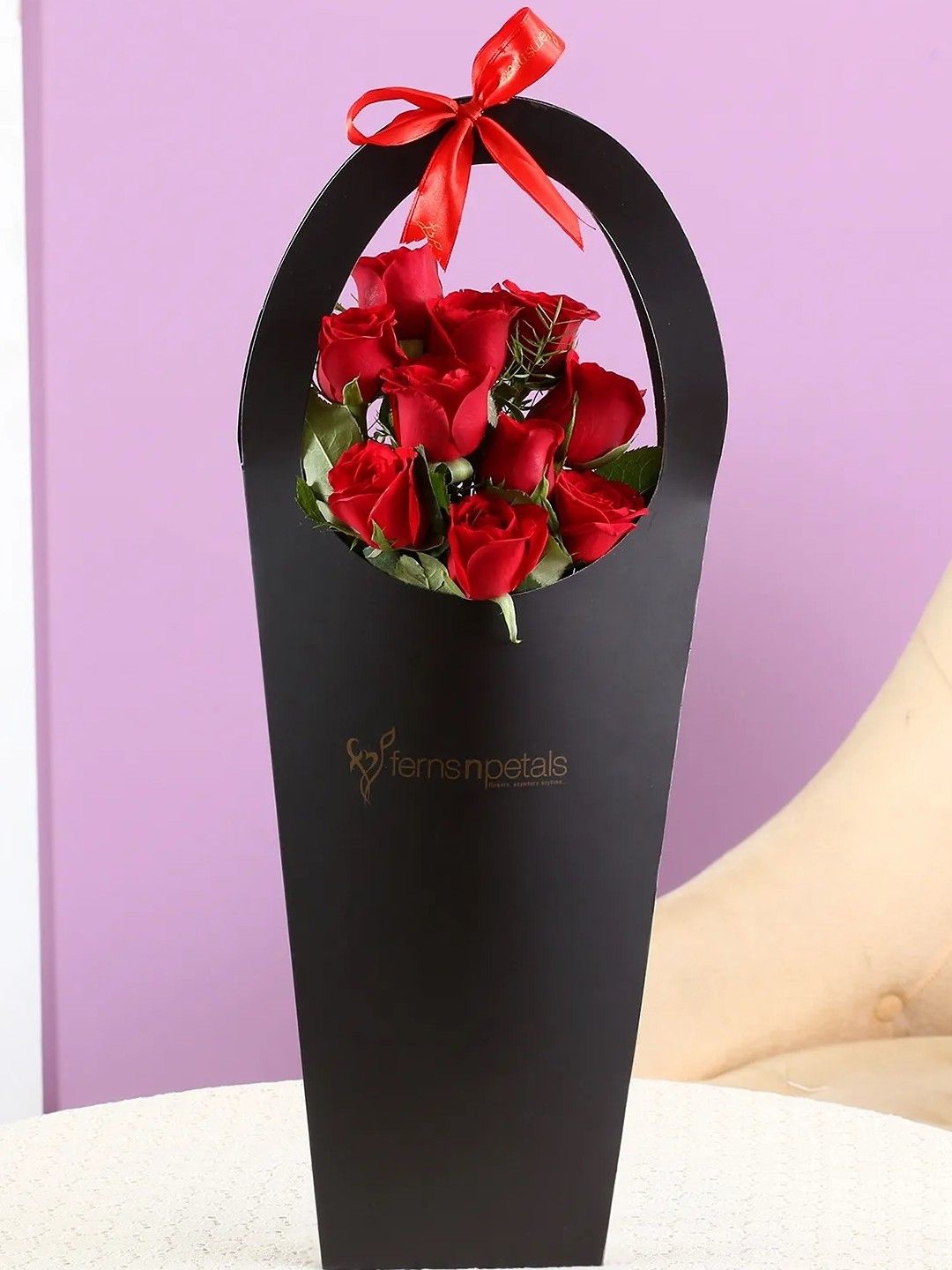 

fnp Red 10 Pieces Roses Fresh Flowers Sleeve