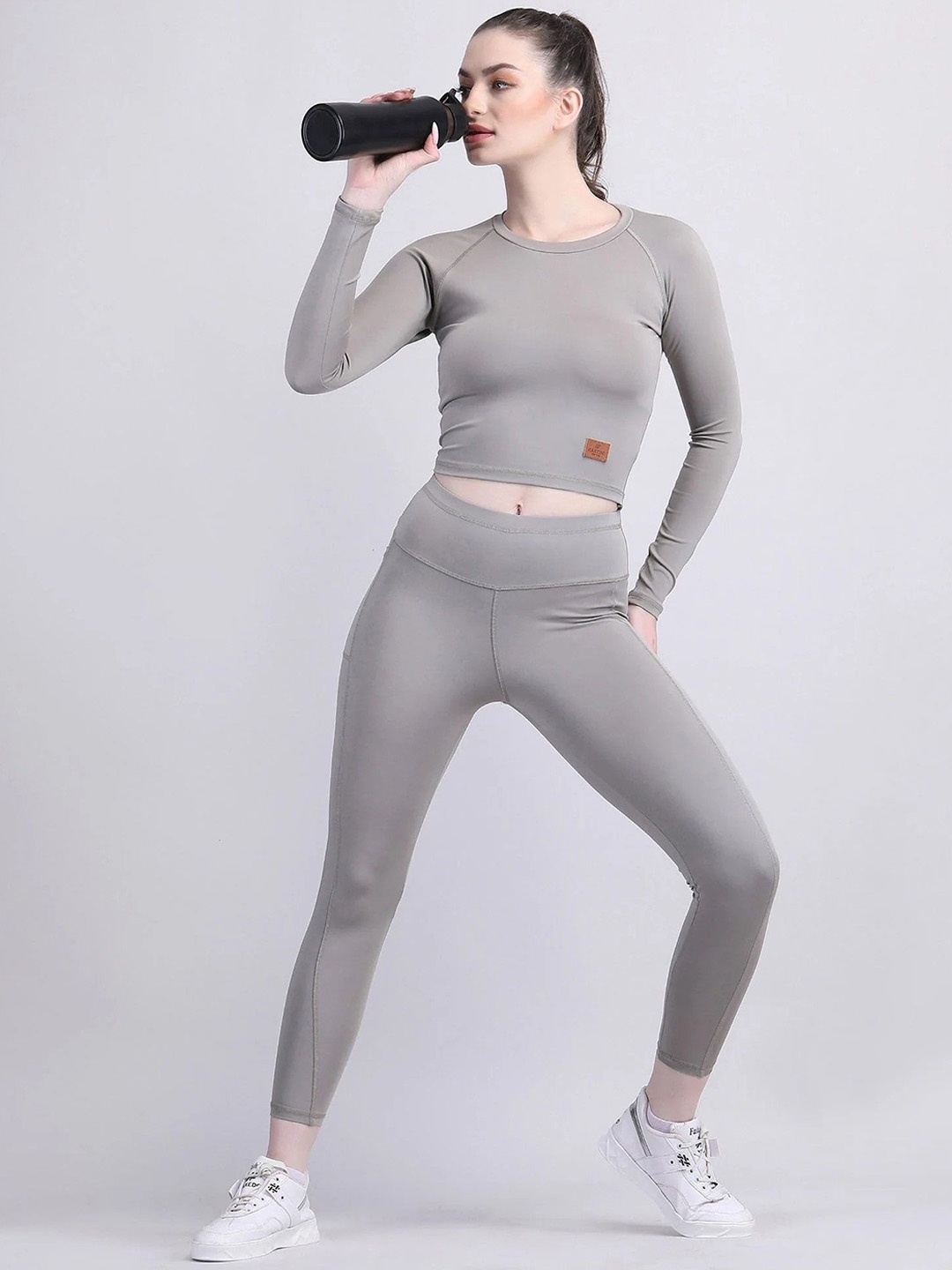 

Raxedo Compression Fit Women Tracksuits, Grey