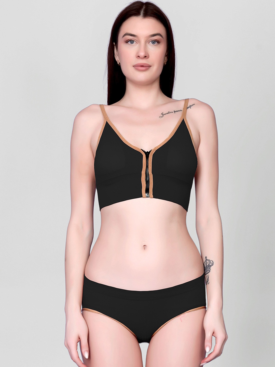 

Gopalvilla Seamless Full Coverage Lingerie Set, Black