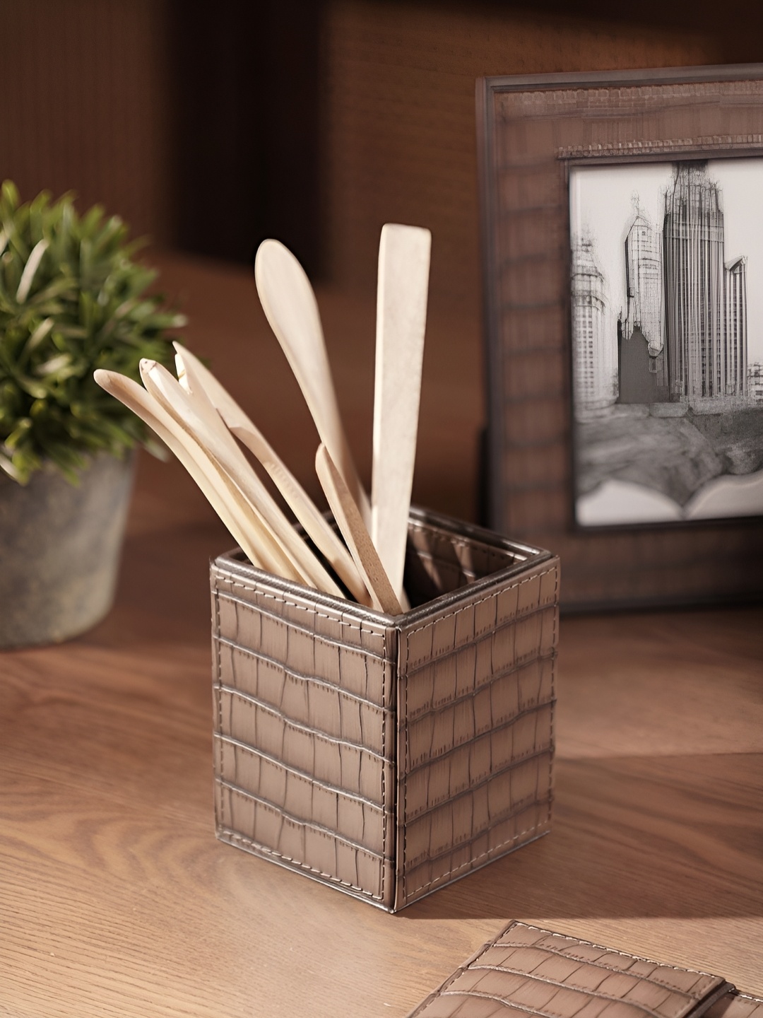 

Pure Home and Living Brown Regular Desk Organiser