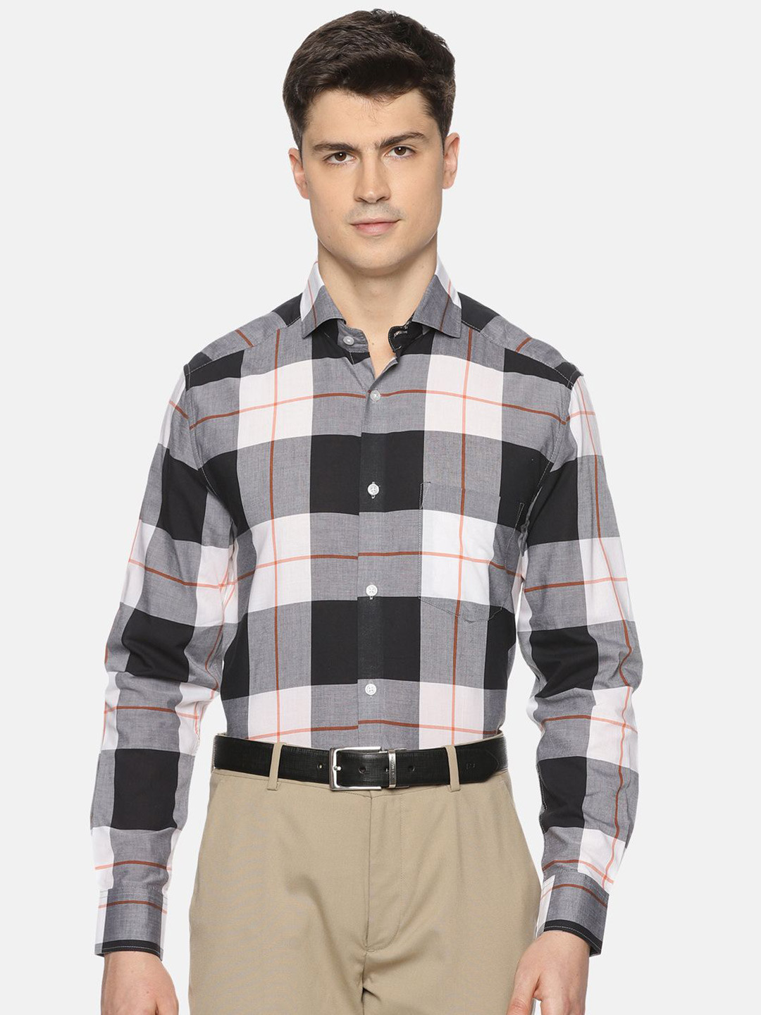 

THE FORMAL CLUB Men Tartan Checked Spread Collar Formal Shirt, Black