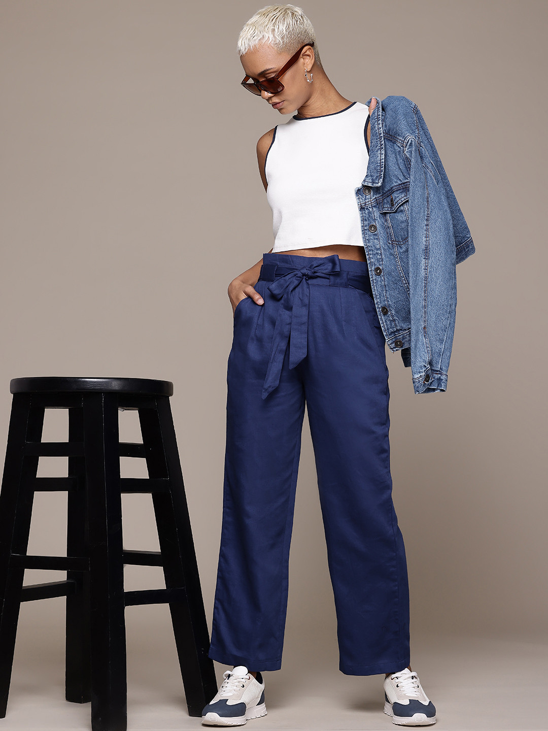 

Roadster High-Rise Parallel Trousers, Navy blue