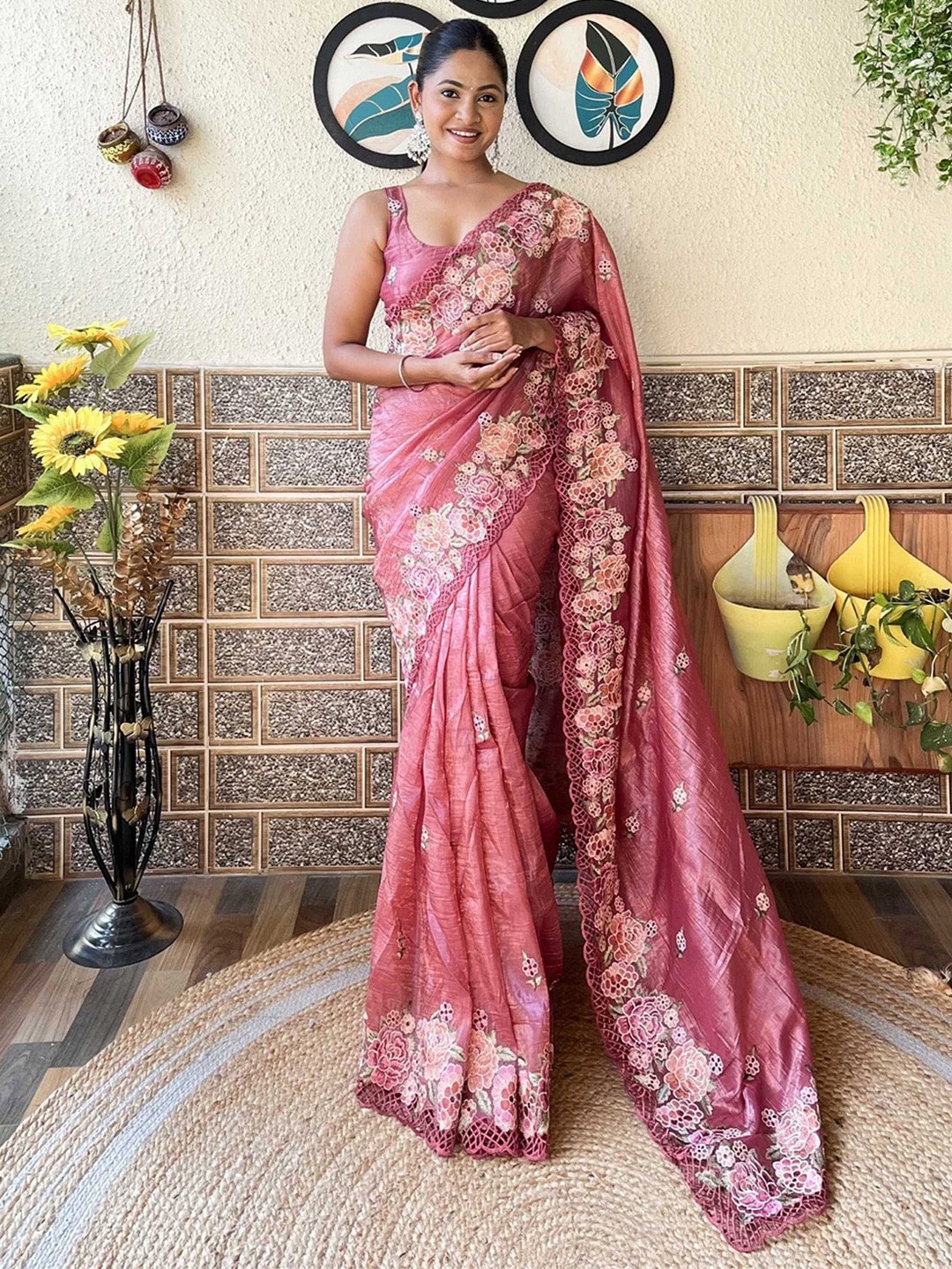 

Mitera Floral Embroidered Saree, Pink