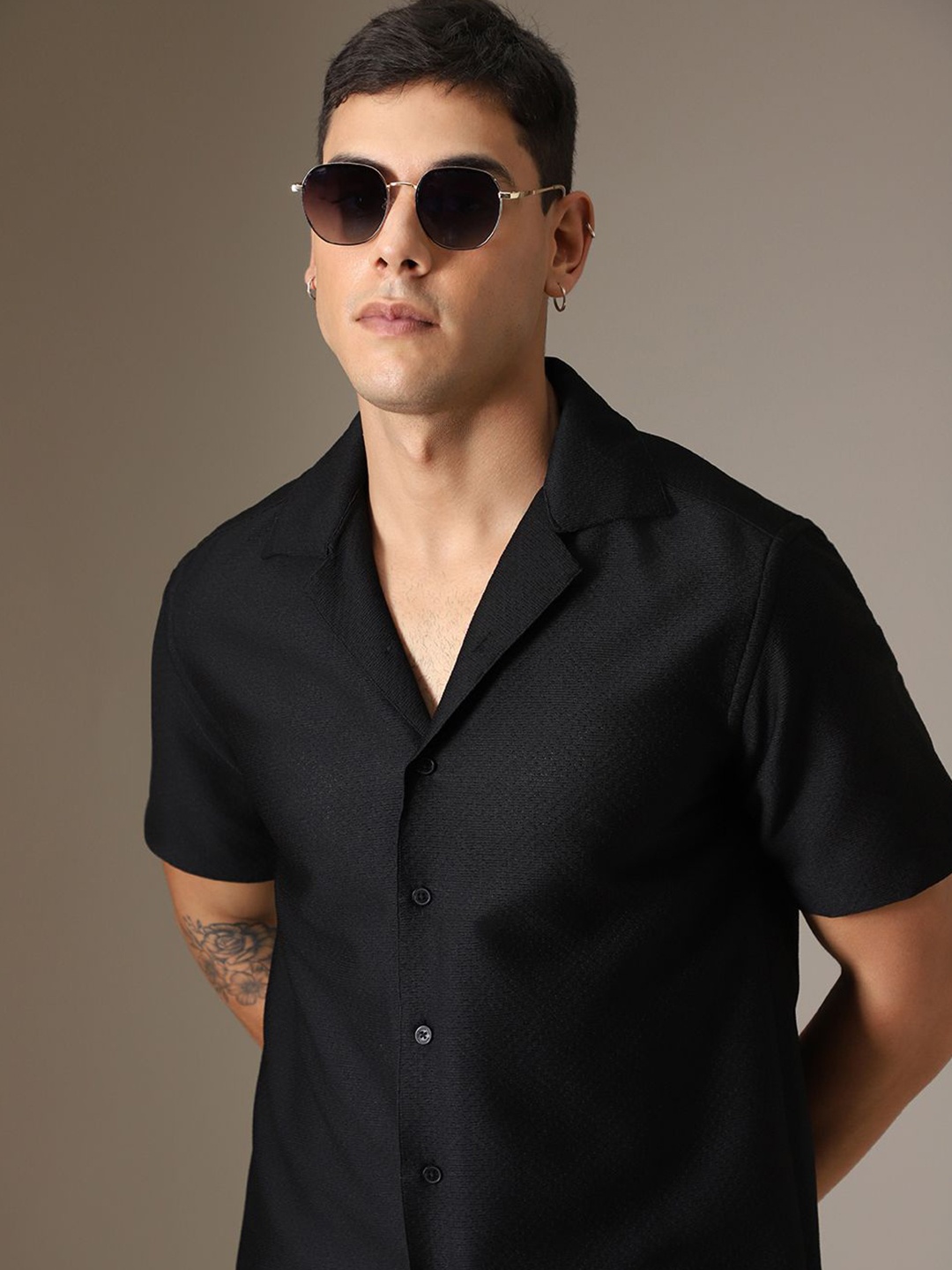 

Banana Club Men Classic Solid Casual Shirt, Black