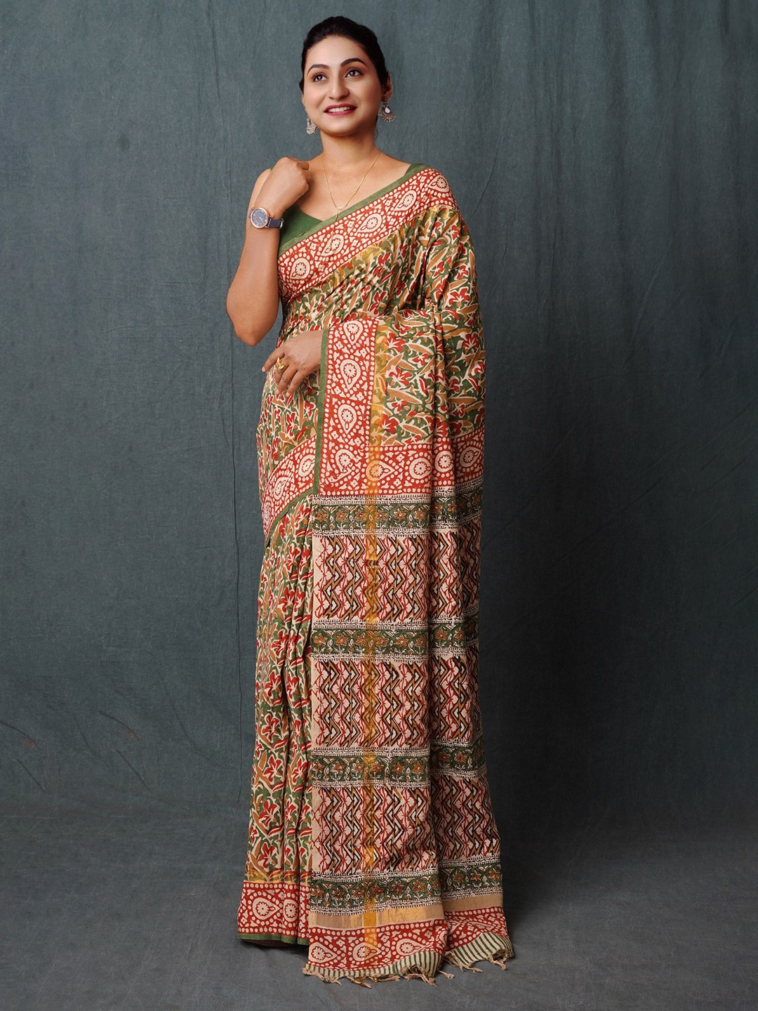 

Unnati Silks Ethnic Motifs Handloom Bagru Saree, Green