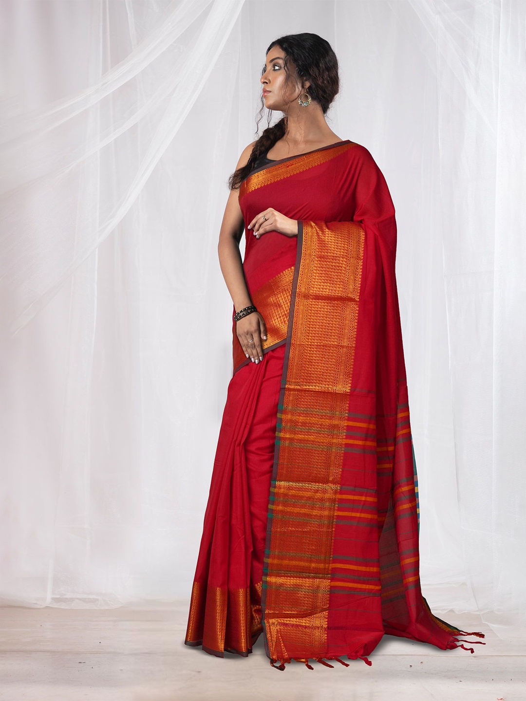 

Unnati Silks Woven Design Zari Pure Cotton Handloom Narayan Peth Saree, Red