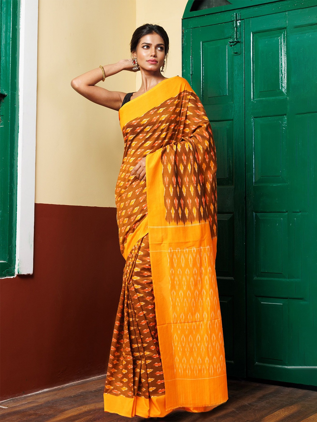 

Unnati Silks Handloom Pochampally Saree, Brown