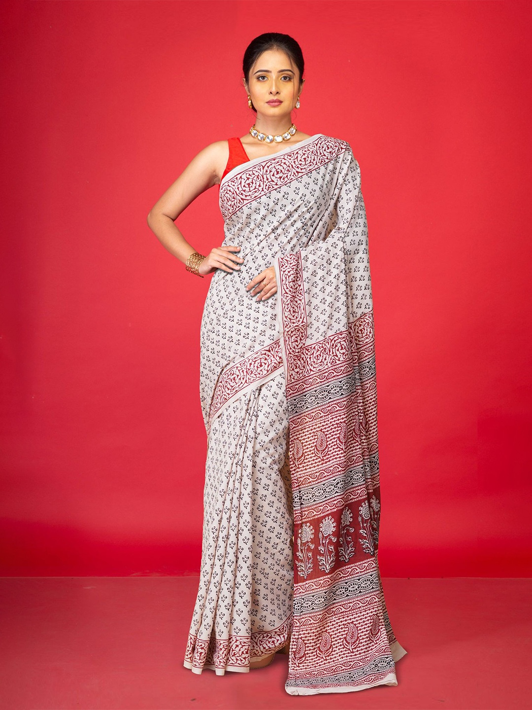 

Unnati Silks Ethnic Motifs Pure Cotton Handloom Bagh Saree, Cream