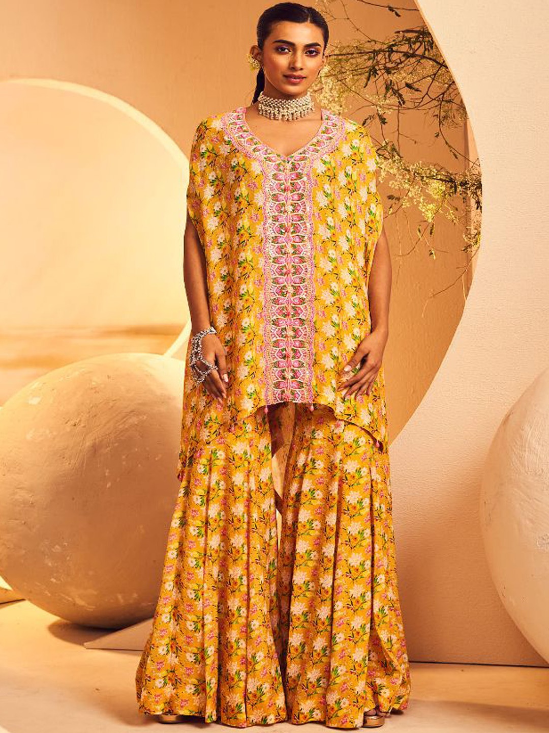 

ANEESH AGARWAAL Paisley Printed V-Neck Kaftan Kurta with Skirt, Yellow