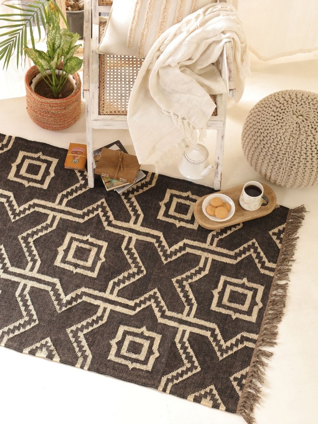 

Peepul Tree Woollen Carpet, Black