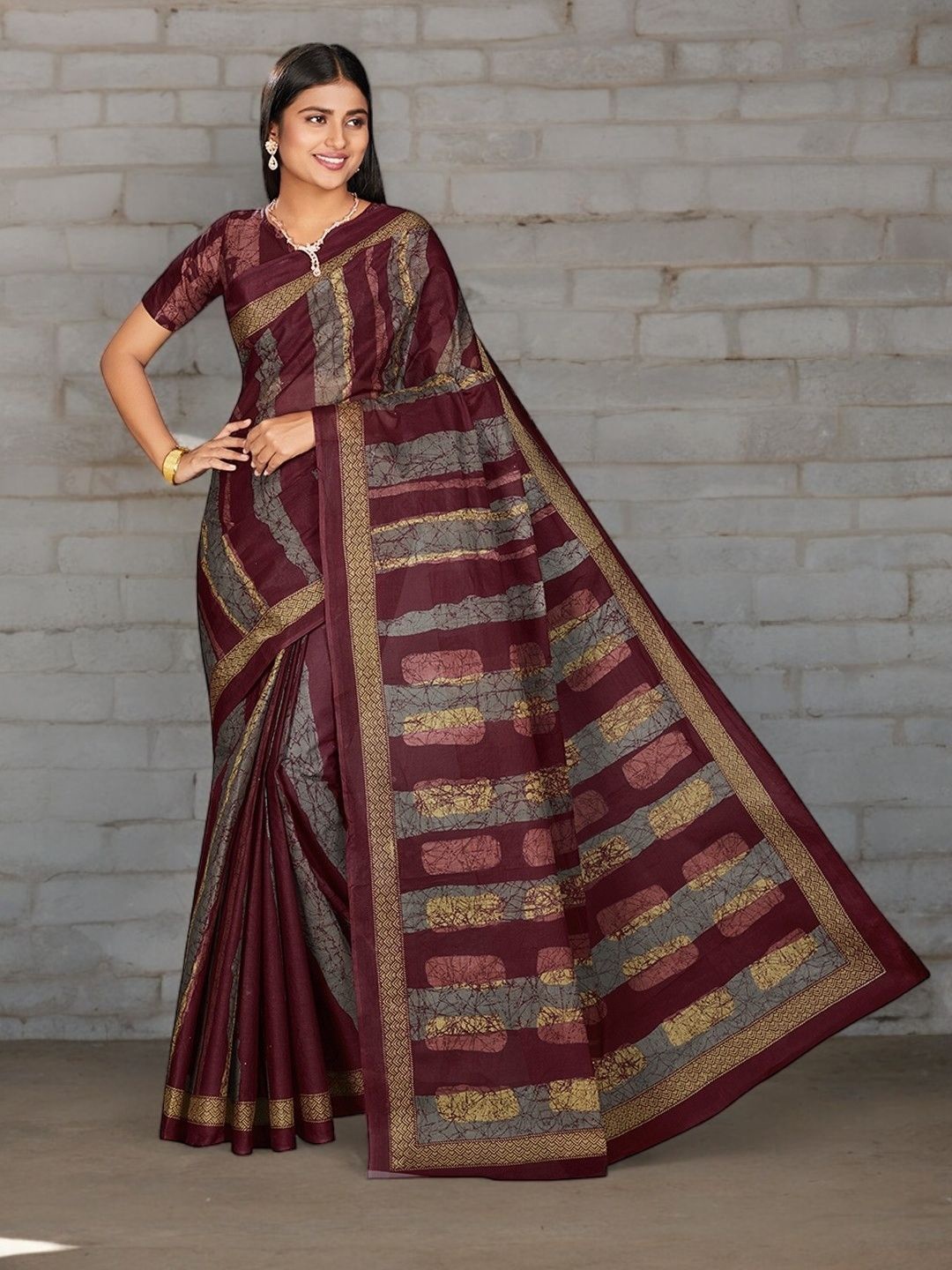 

Jevi Prints Striped Pure Cotton Block Print Saree, Magenta