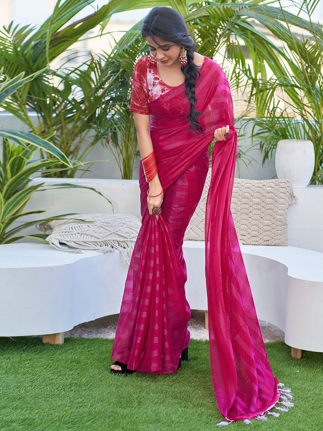 

KALINI Striped Pure Chiffon Saree, Pink