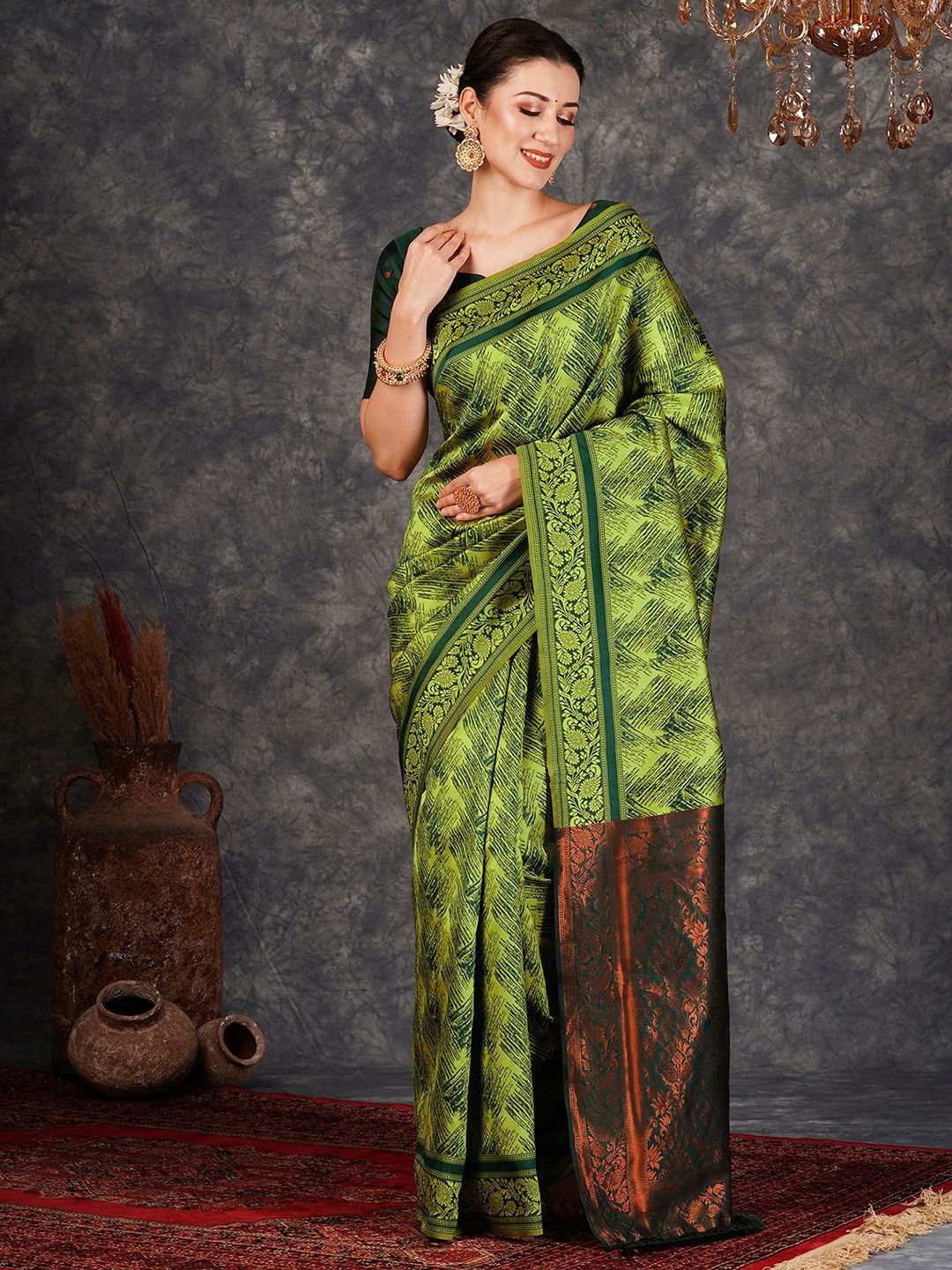 

KALINI Woven Design Zari Banarasi Saree, Green