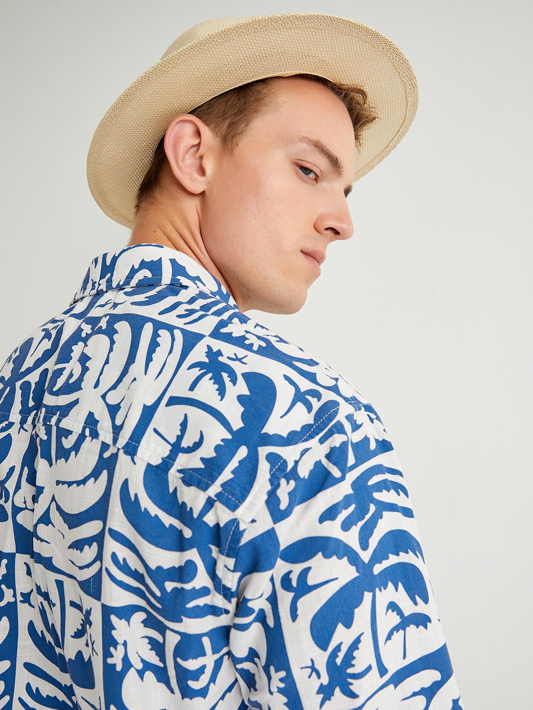 

Koton Men Slim Fit Opaque Printed Cotton Casual Shirt, Blue