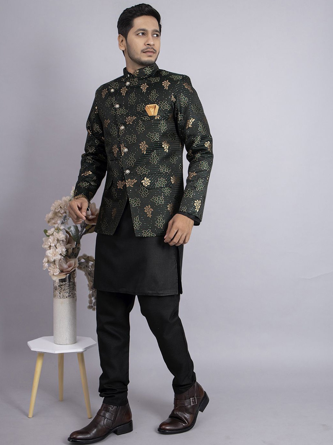 

amzira Printed Jodhpuri Koti Sherwani Set, Green