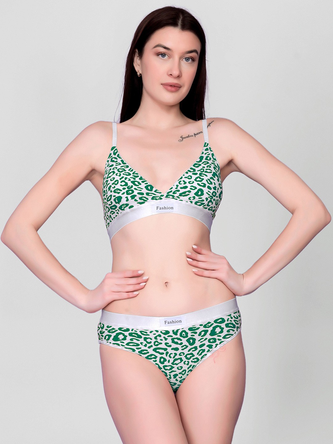 

Gopalvilla Printed Lightly Padded Lingerie Set, Green