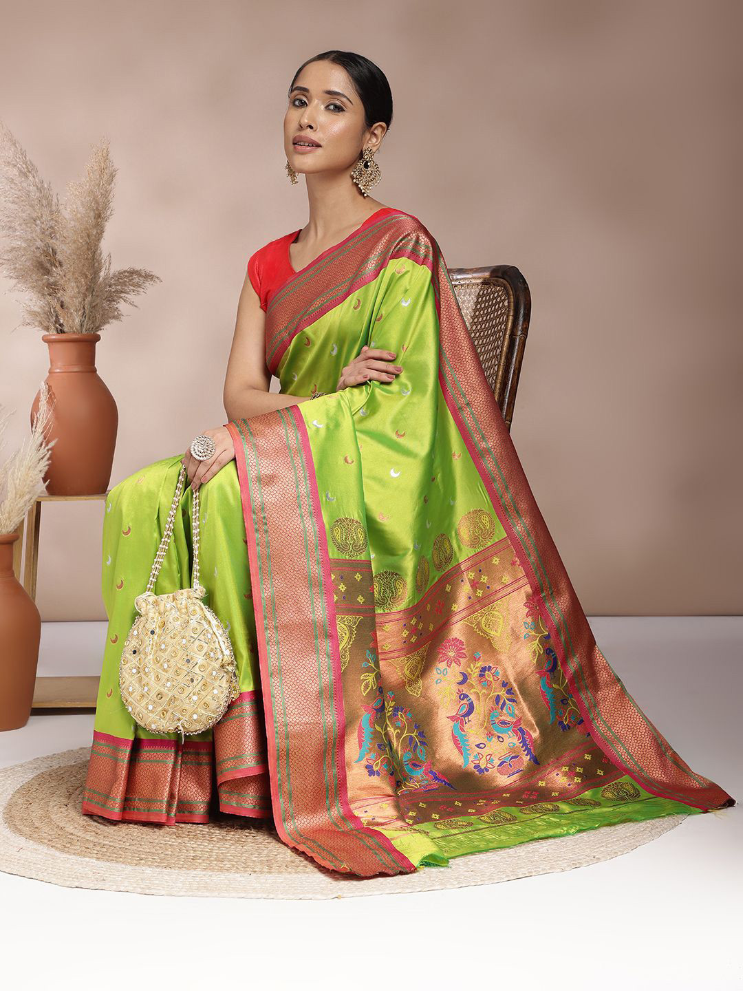 

JUST FASHION Woven Design Zari Paithani Saree, Lime green