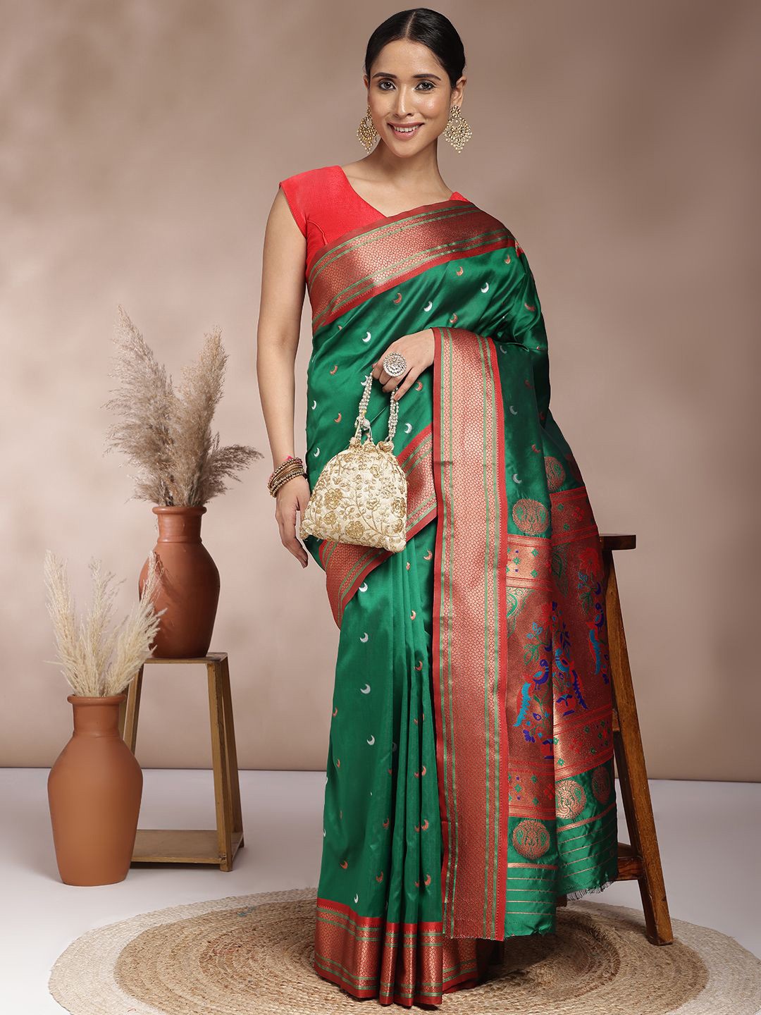 

JUST FASHION Zari Woven Design Paithani Saree, Green
