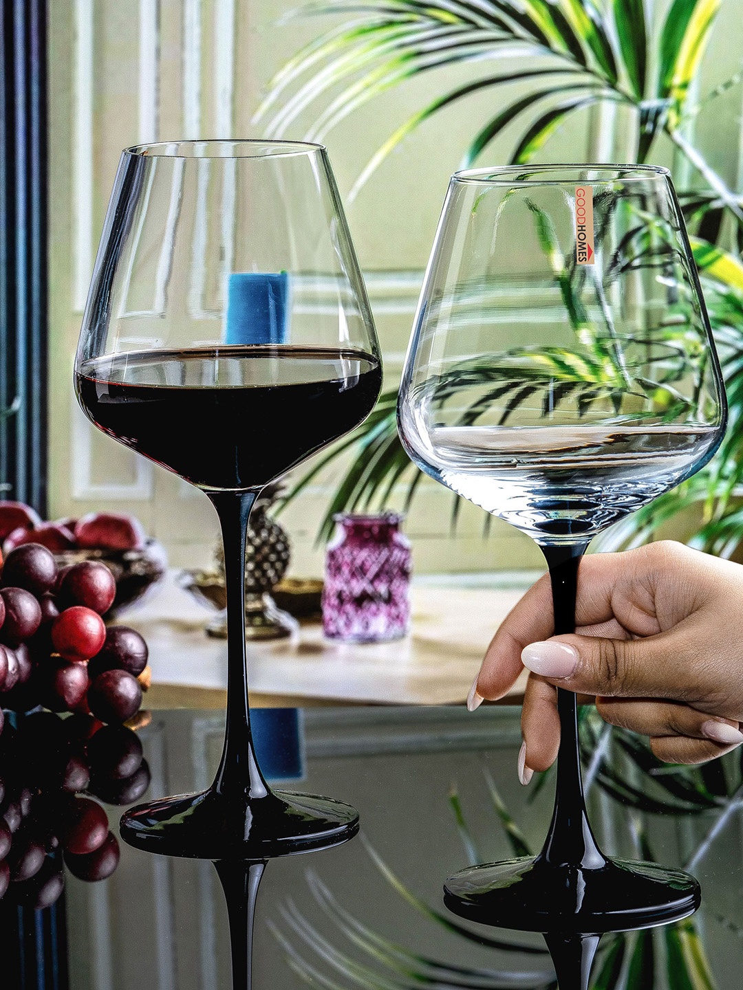 

GOODHOMES Transparent & Black 4 Pieces Dishwasher Safe Wine Glasses 590 ml Each