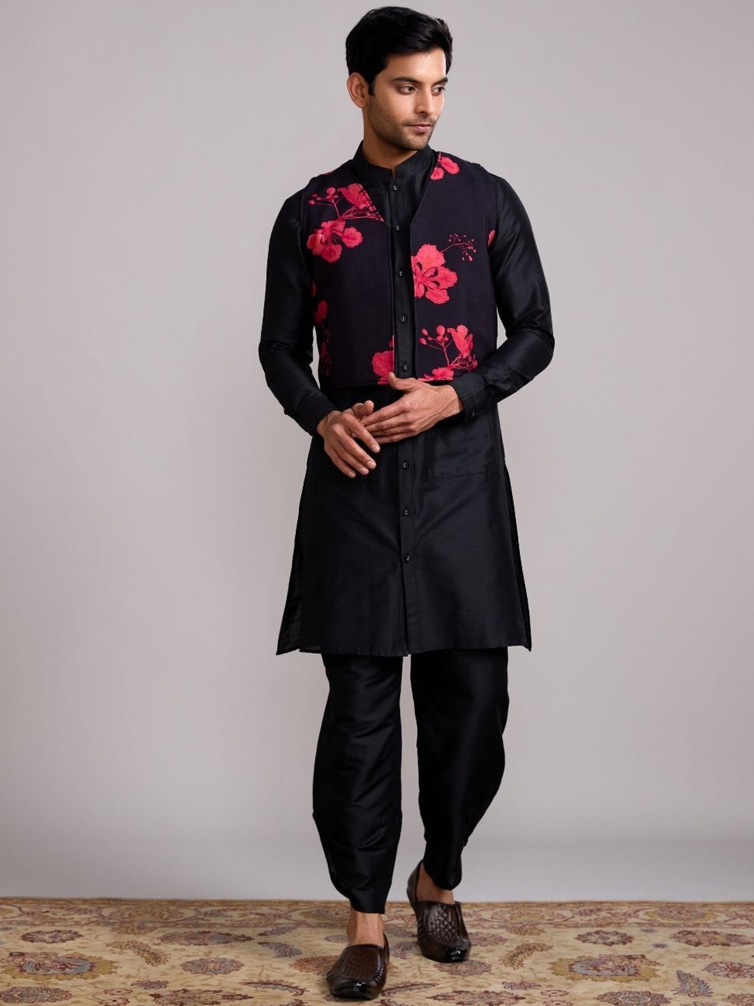 

Abhishti Mandarin Collar Long Sleeves Kurta with Pyjamas & Printed Jacket, Black