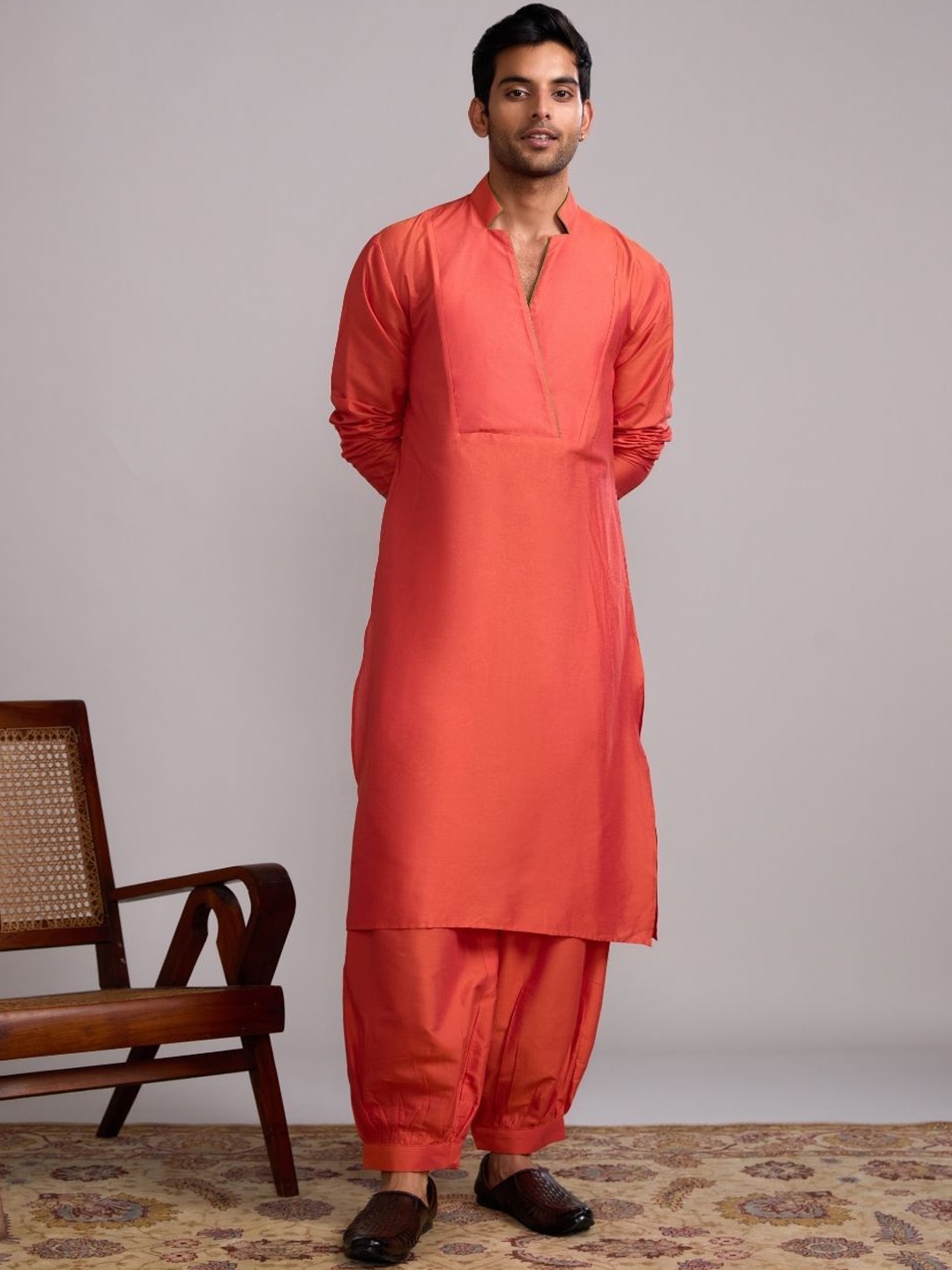 

Abhishti Mandarin Collar Long Sleeves Cotton Silk Kurta, Orange