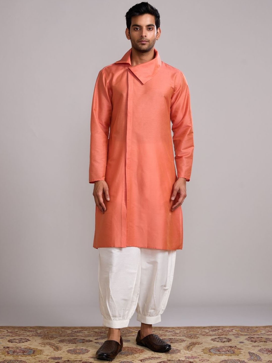 

Abhishti Long sleeves Straight Kurta with Dhoti Pants, Peach