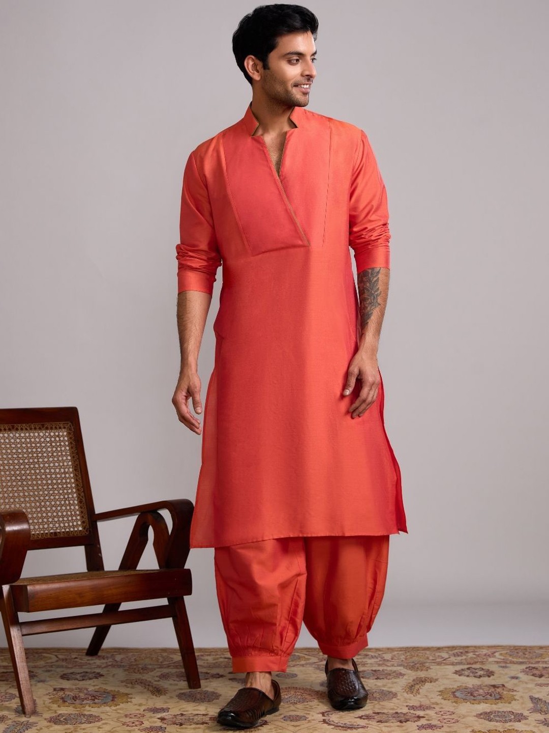 

Abhishti Long Sleeves Straight Kurta with Dhoti Pants, Orange